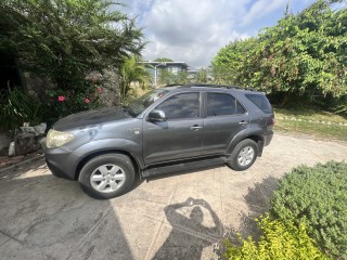 2010 Toyota Fortuner