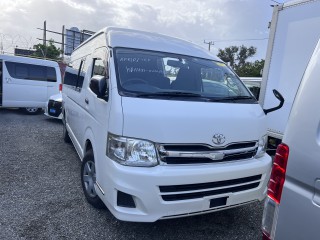 2013 Toyota High top hiace