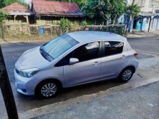 2012 Toyota Vitz G