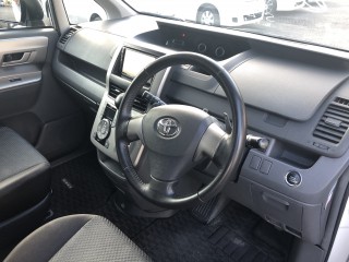 2010 Toyota Noah SI for sale in Manchester, Jamaica