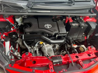 2016 Toyota Vitz