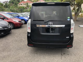 2012 Toyota Voxy ZS for sale in Manchester, Jamaica