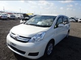 2013 Toyota Isis L for sale in Kingston / St. Andrew, Jamaica