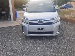 2018 Toyota Voxy