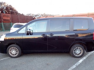 2013 Toyota Noah for sale in Kingston / St. Andrew, Jamaica