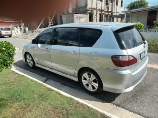 2006 Toyota Ipsum