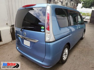 2013 Nissan Serena