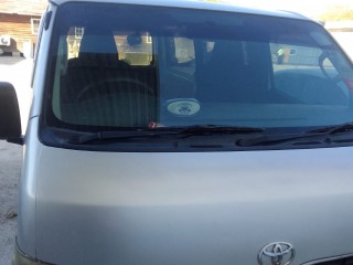 2011 Toyota Hiace