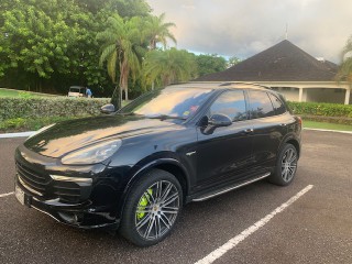 2018 Porsche Cayenne S