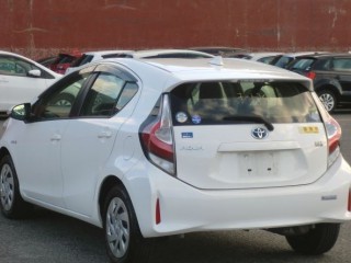 2017 Toyota Aqua Hybrid