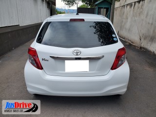 2012 Toyota VITZ