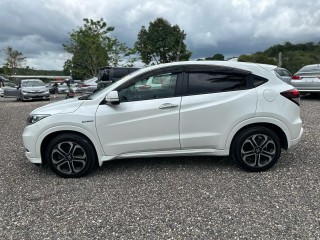 2016 Honda Vezel
$2,999,999