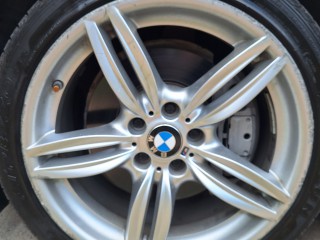 2013 BMW 535i
$2,700,000