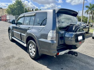 2012 Mitsubishi Pajero GLS