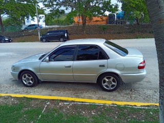 2000 Toyota Corolla 111