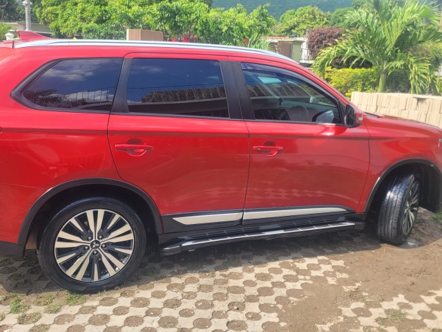 2019 Mitsubishi Outlander for sale in Kingston / St. Andrew, Jamaica