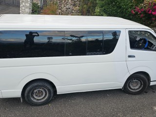 2012 Toyota Hiace