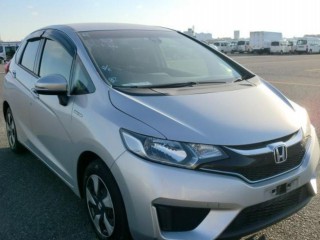 2016 Honda Fit Hybrid 100 financing available or best offer for sale in Kingston / St. Andrew, Jamaica