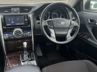 2017 Toyota Mark X
