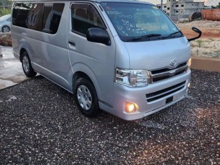 2013 Toyota Hiace