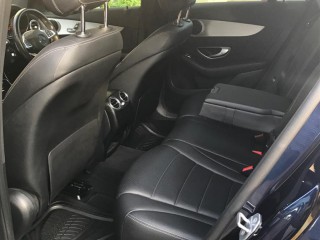 2017 Mercedes Benz GLC 200 AMG STYLE PACKAGE    Dealer Warranty for sale in Kingston / St. Andrew, Jamaica