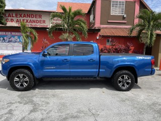 2017 Toyota Tacoma TRD Sport for sale in Kingston / St. Andrew, Jamaica
