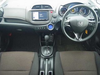 2013 Honda Fit Shuttle hybrid for sale in St. Catherine, Jamaica