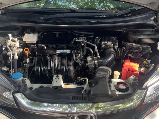 2017 Honda Fit
$1,690,000