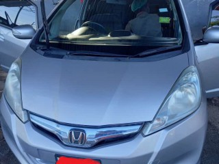 2013 Honda HONDA FIT HYBRID for sale in Kingston / St. Andrew, Jamaica