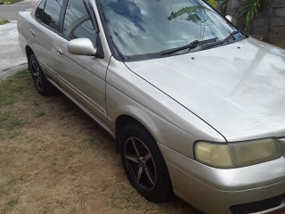 2004 Nissan Sunny