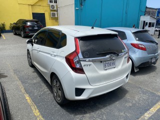 2015 Honda Fit hybrid