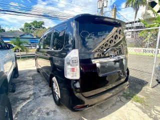 2013 Toyota Voxy for sale in Kingston / St. Andrew, Jamaica