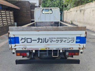 2011 Mitsubishi CANTER
$1,690,000
