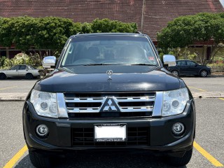 2014 Mitsubishi Pajero Gls