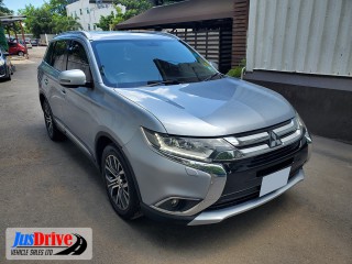 2016 Mitsubishi OUTLANDER