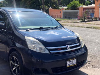 2011 Toyota Isis for sale in Kingston / St. Andrew, Jamaica