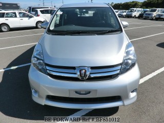 2014 Toyota Isis Platana for sale in Kingston / St. Andrew, Jamaica