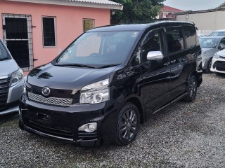 2012 Toyota Voxy for sale in Kingston / St. Andrew, Jamaica