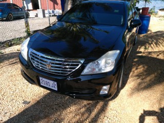 2009 Toyota Crown Royale Saloon for sale in Manchester, 