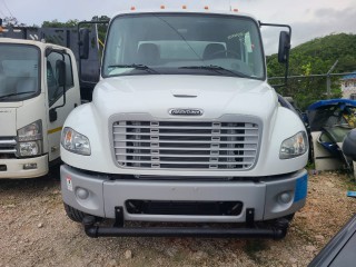 2019 Freightliner M2 water truck for sale in Manchester, 