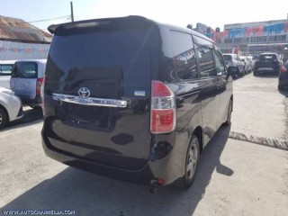 2009 Toyota noah for sale in Kingston / St. Andrew, Jamaica