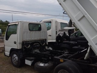 2006 Isuzu Dump truck for sale in St. James, Jamaica