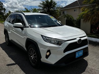 2021 Toyota RAV4 
$5,650,000