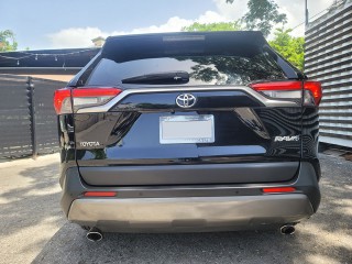 2020 Toyota RAV4
$5,690,000