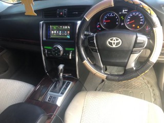 2010 Toyota Mark x