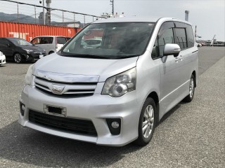 2012 Toyota Noah  si for sale in Kingston / St. Andrew, Jamaica