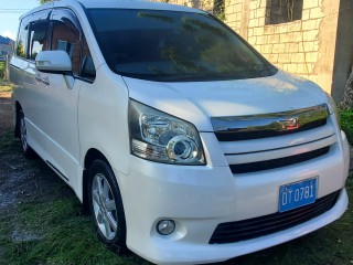 2010 Toyota Noah for sale in Westmoreland, Jamaica