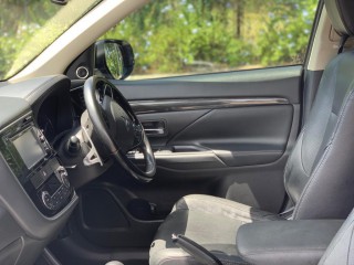 2016 Mitsubishi Outlander for sale in Kingston / St. Andrew, Jamaica