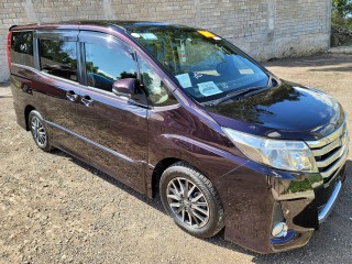 2014 Toyota Noah Si