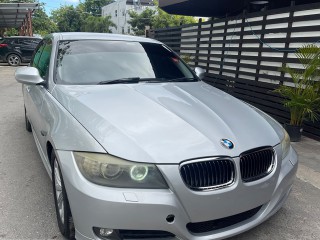 2010 BMW 325i
$1,190,000